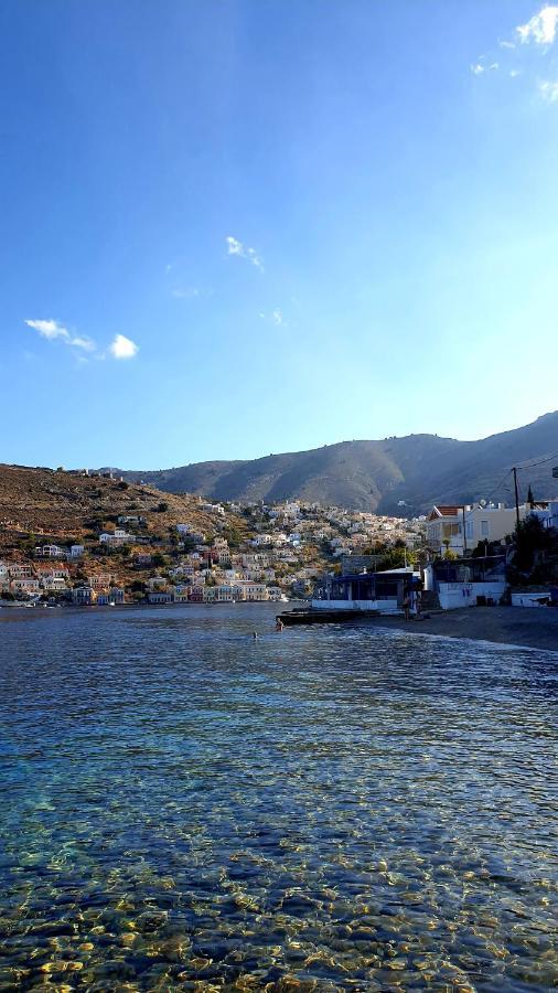 Traditional Seafront Apartment Symi Exterior foto
